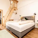 Gasthof Pension Knapp Strass im Zillertal