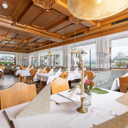 Gasthof Pension Knapp 3* 스트라스 임 칠레르탈