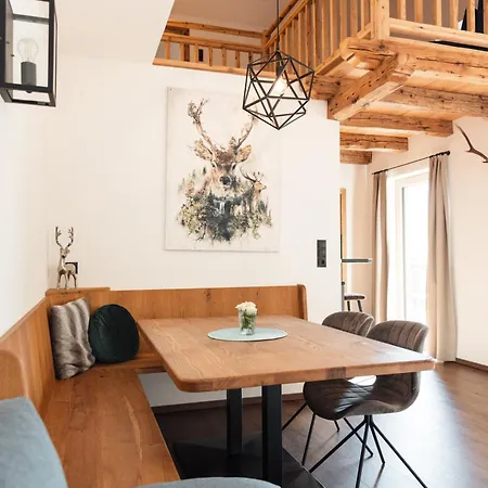 Gasthof Pension Knapp 스트라스 임 칠레르탈