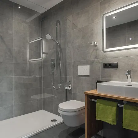 Gasthof Pension Knapp Gæstehus Strass im Zillertal